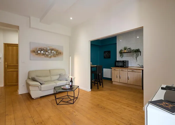 Le Donjon Dionysos - Apartment